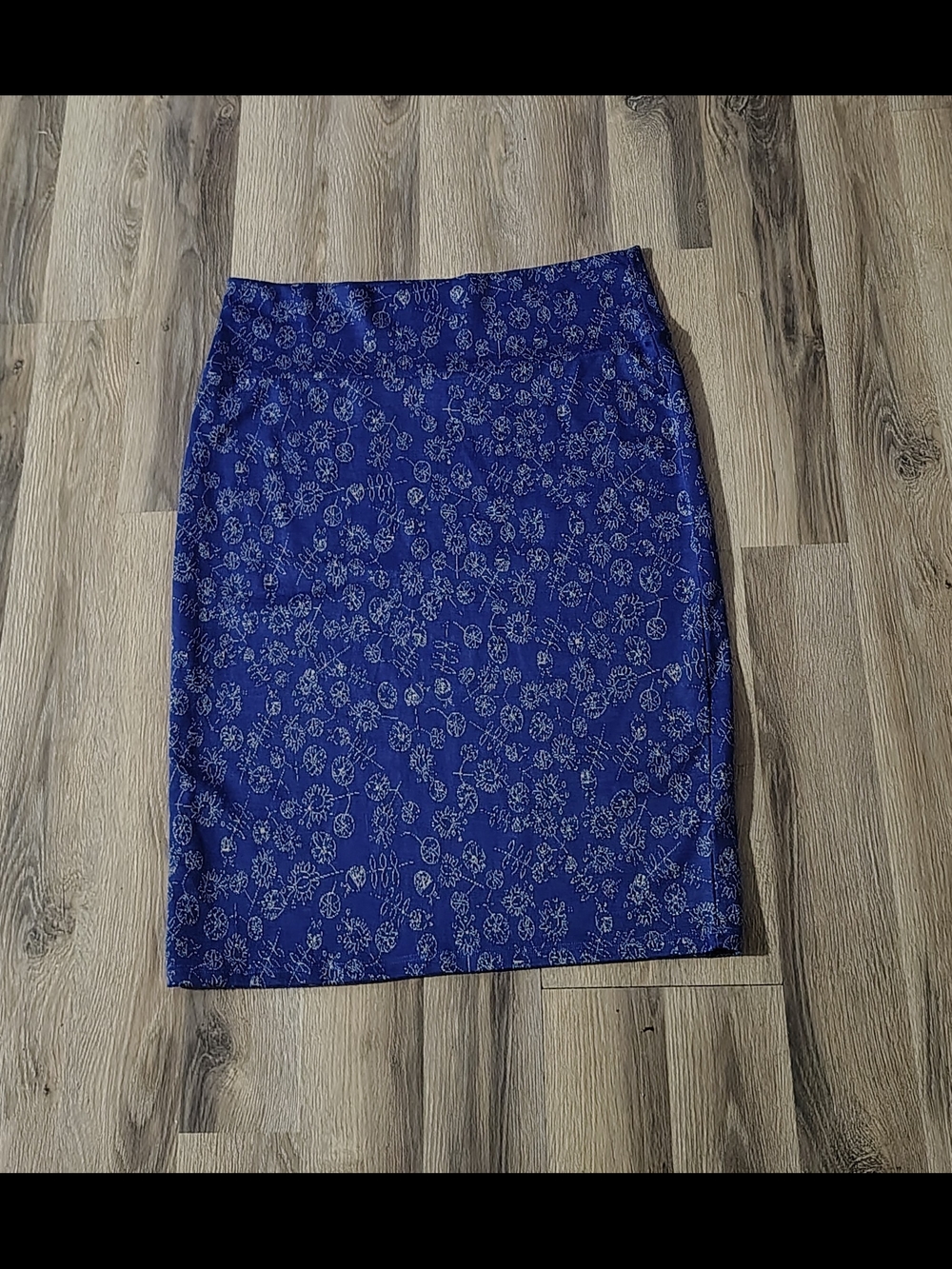 Ladies XL Stretchy Soft Casual Pencil Style Mini Skirt